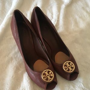Tory Burch wedges! Brown